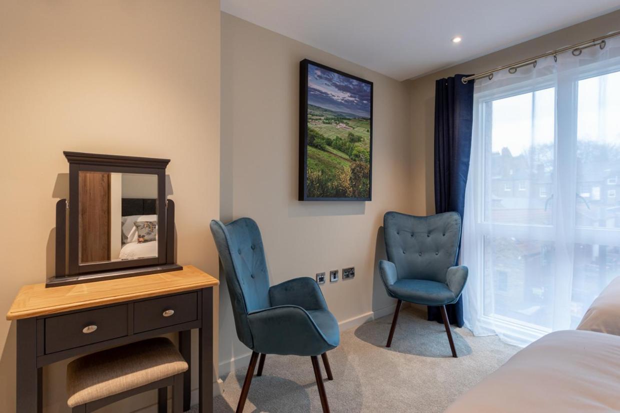 Luxury 2 Bedroom Apartment With Free Parking In The Heart Of 约克 外观 照片